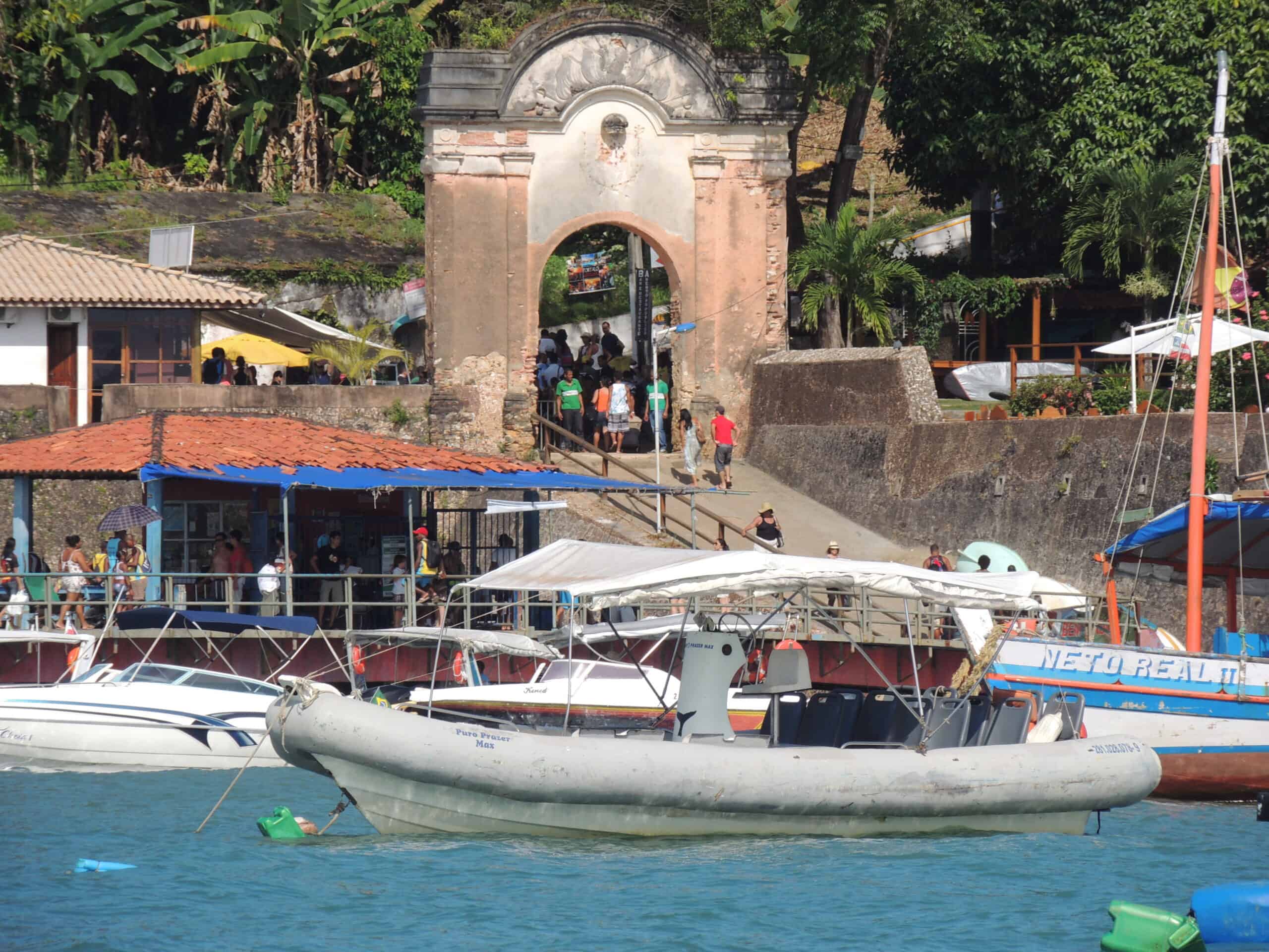 Arrival area in Morro de São Paulo by the pier